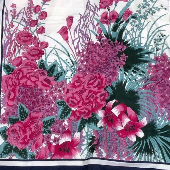 OVERSEAS ADVANTAGE Blue Pink Floral Print Square Neck Scarf 24” X 26” Square - Picture 7 of 9